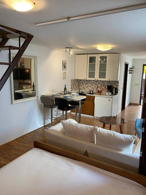 Studio Apartman Meli Leilighet Poreč Eksteriør bilde