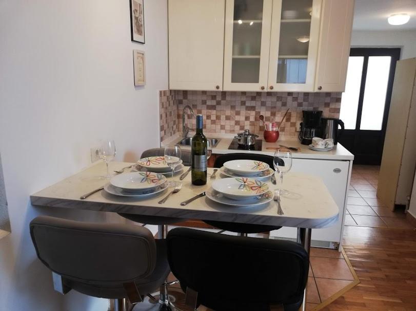 Studio Apartman Meli Leilighet Poreč Eksteriør bilde
